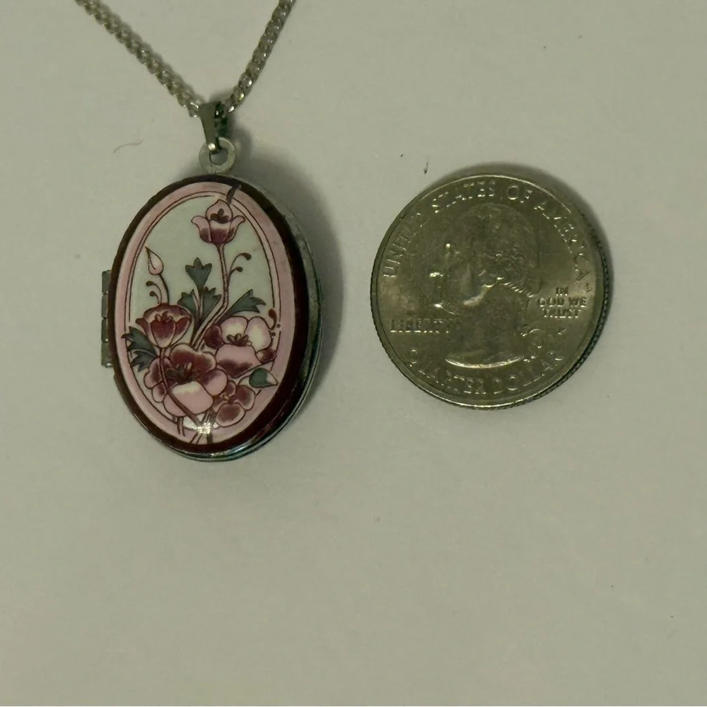 MICHAELA FREY LOCKET SP VINTAGE ART NOUVEAU ENAMEL FLORAL CHAIN STERLING SILVER